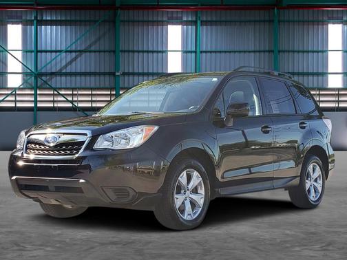 Crystal Black Silica 2014 Subaru Forester 2.5i Premium