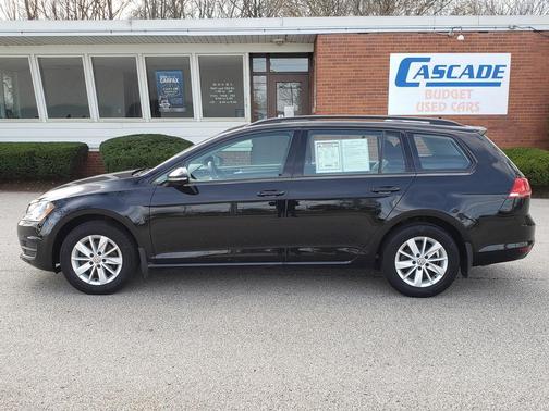 2016 Volkswagen Golf SportWagen TSI S 4-Door