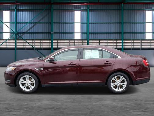 2018 Ford Taurus SEL