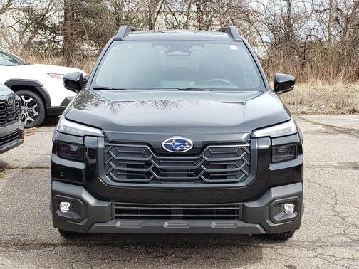 Crystal Black Silica 2026 Subaru Outback Premium