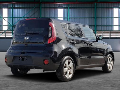 2017 Kia Soul Base