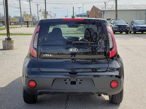 2017 Kia Soul Base