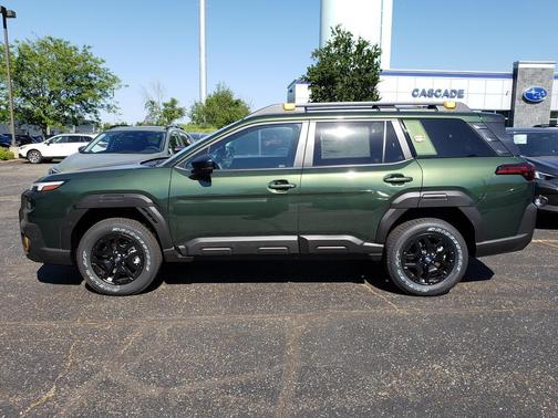 DEEP EMERALD GREEN PEARL PAINT 2026 Subaru Outback Wilderness