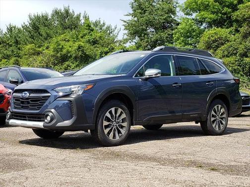 2025 Subaru Outback Touring