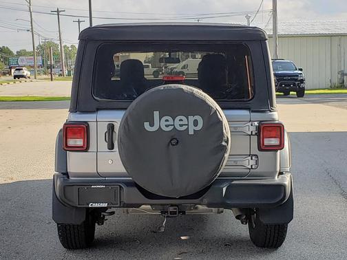 2018 Jeep Wrangler Unlimited Sport