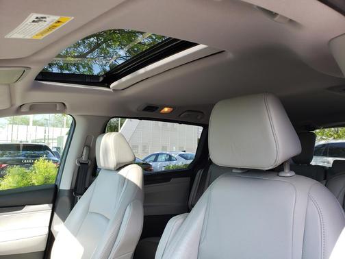 Modern Steel Metallic 2018 Honda Odyssey EX-L
