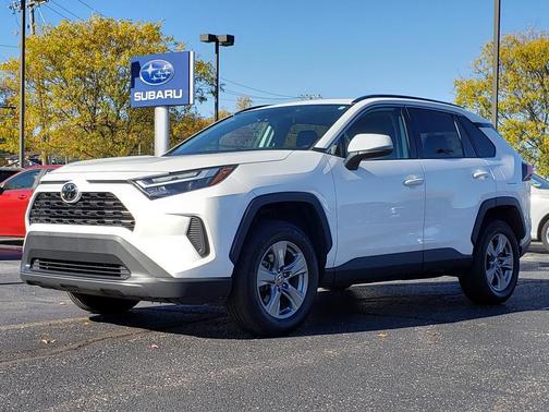 2022 Toyota RAV4 XLE