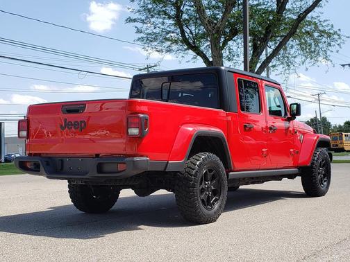 Firecracker Red Clearcoat 2022 Jeep Gladiator Sport