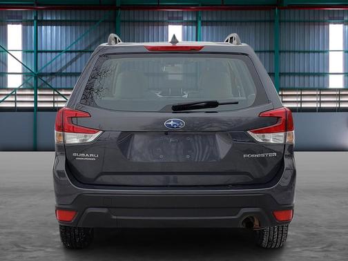 2023 Subaru Forester Base