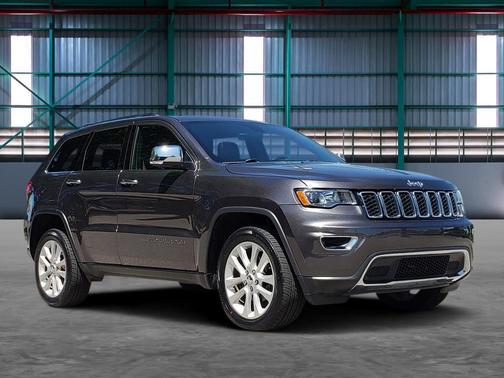 Granite Crystal Metallic Clearcoat 2017 Jeep Grand Cherokee Limited