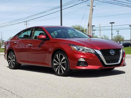 Scarlet Ember Tintcoat 2022 Nissan Altima Platinum Intelligent AWD