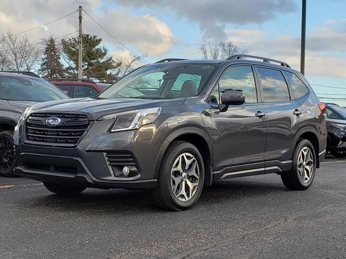 2023 Subaru Forester Premium
