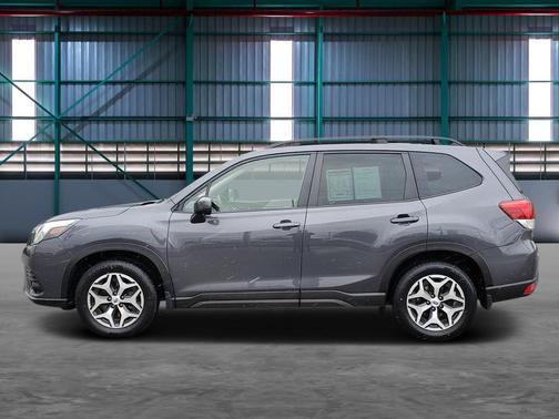 Magnetite Gray Metallic 2023 Subaru Forester Premium
