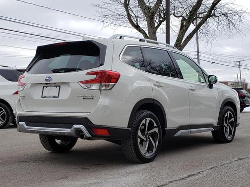 2023 Subaru Forester Touring