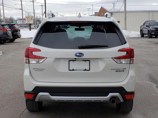 2023 Subaru Forester Touring