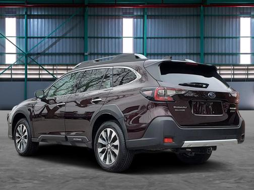2023 Subaru Outback Touring