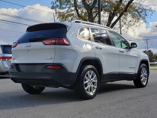 2018 Jeep Cherokee Latitude Plus