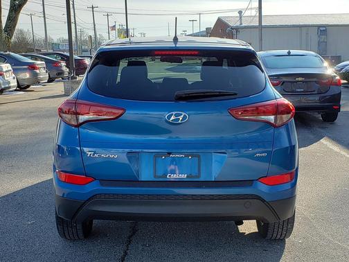 2018 Hyundai TUCSON SE