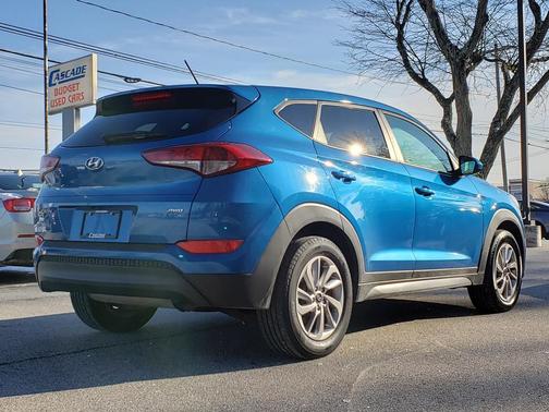 2018 Hyundai TUCSON SE