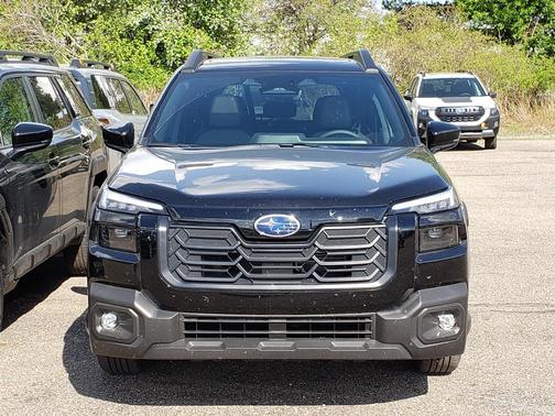 Crystal Black Silica 2026 Subaru Outback Premium