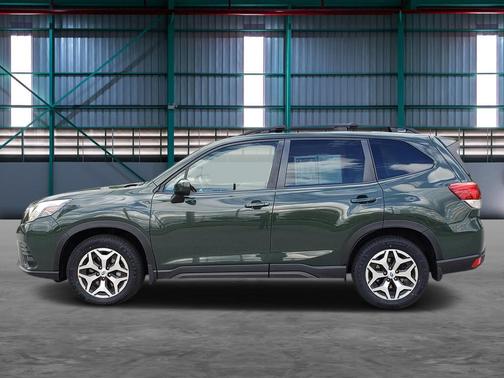 Cascade Green Silica 2023 Subaru Forester Premium