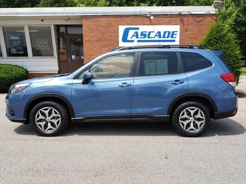 2022 Subaru Forester Premium