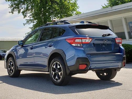 Quartz Blue Pearl 2019 Subaru Crosstrek 2.0i Premium