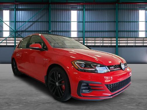 Tornado Red 2019 Volkswagen Golf 1.4T S