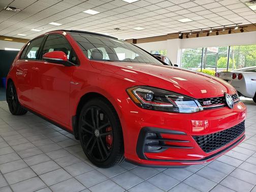 Tornado Red 2019 Volkswagen Golf 1.4T S