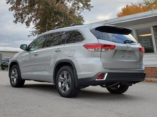 2018 Toyota Highlander Limited Platinum