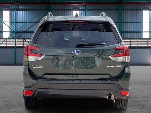 Cascade Green Silica 2023 Subaru Forester Limited