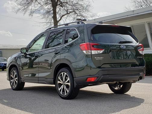 Cascade Green Silica 2023 Subaru Forester Limited