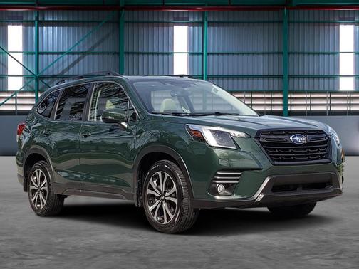 Cascade Green Silica 2023 Subaru Forester Limited
