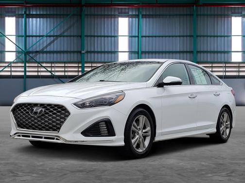 Quartz White Pearl 2018 Hyundai SONATA Limited