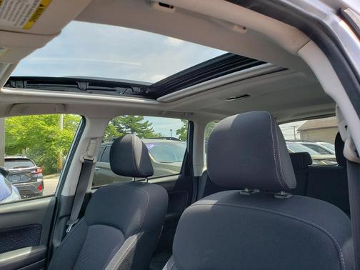 Ice Silver Metallic 2018 Subaru Forester 2.5i Premium