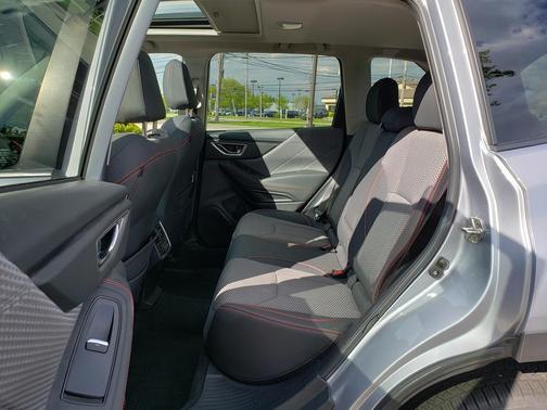 Ice Silver Metallic 2020 Subaru Forester Sport