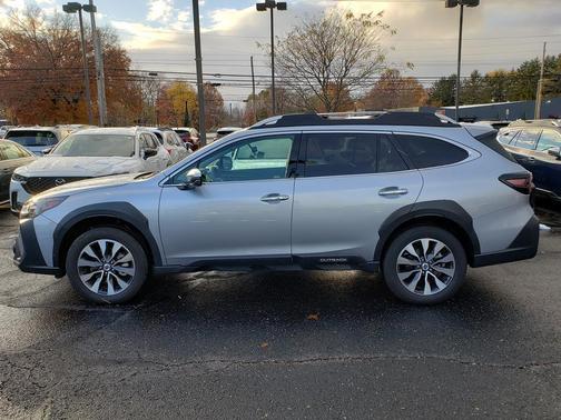 2025 Subaru Outback Touring XT