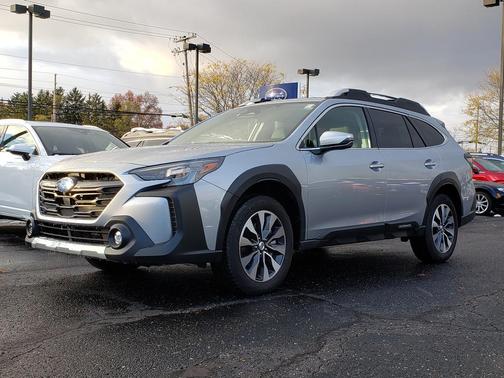 2025 Subaru Outback Touring XT