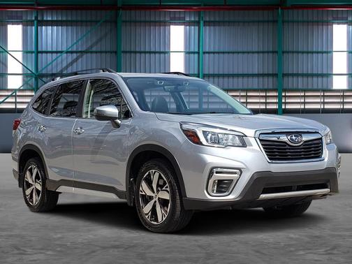 Ice Silver Metallic 2019 Subaru Forester Touring