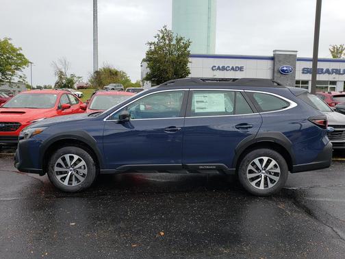 2025 Subaru Outback Base