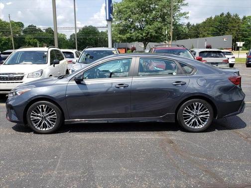 2023 Kia Forte GT-Line