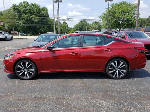 2021 Nissan Altima SR Intelligent AWD