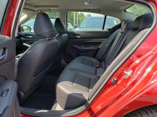 2021 Nissan Altima SR Intelligent AWD