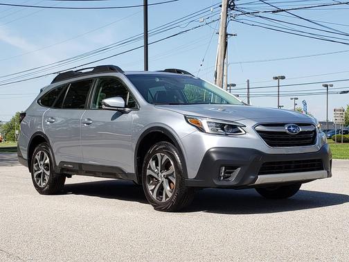Ice Silver Metallic 2022 Subaru Outback Limited