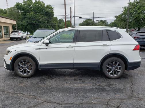 2023 Volkswagen Tiguan 2.0T SE