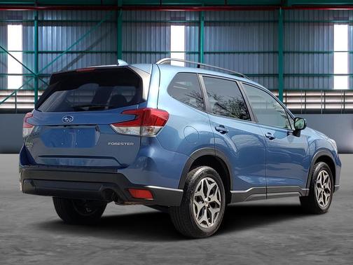 Horizon Blue Pearl 2021 Subaru Forester Premium