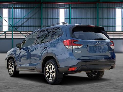 Horizon Blue Pearl 2021 Subaru Forester Premium
