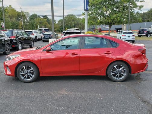2024 Kia Forte LXS