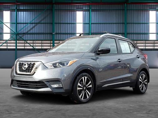 2019 Nissan Kicks SR