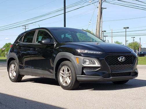 Ultra Black 2020 Hyundai KONA SE